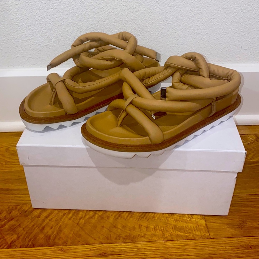 {Studio Amelia}Tubular strappy sandals